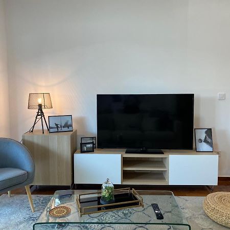 Galaxy Home Spacious & Renovated Apartment Athènes Extérieur photo
